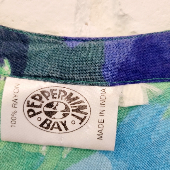 Peppermint Bay Size Small Women's Tropical Print Swimsuit Cover Up - Picture 3 of 7